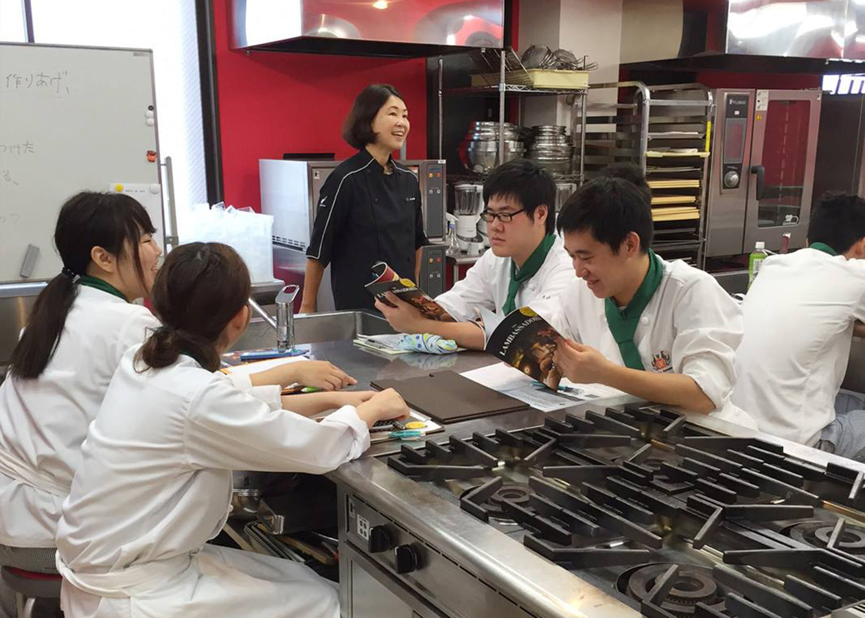 埼玉ベルエポック製菓調理専門学校でラム肉ワークショップを開催！
